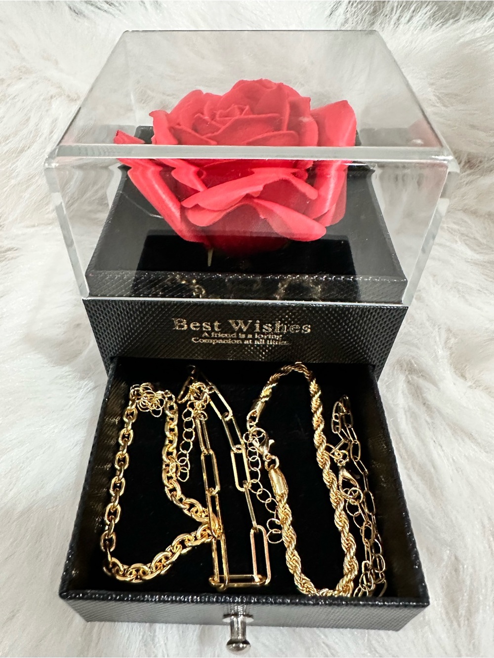 Set of 4 Gold Tone fashion Chain Bracelets with Red Rose Gift Box - Picture 8 of 9
